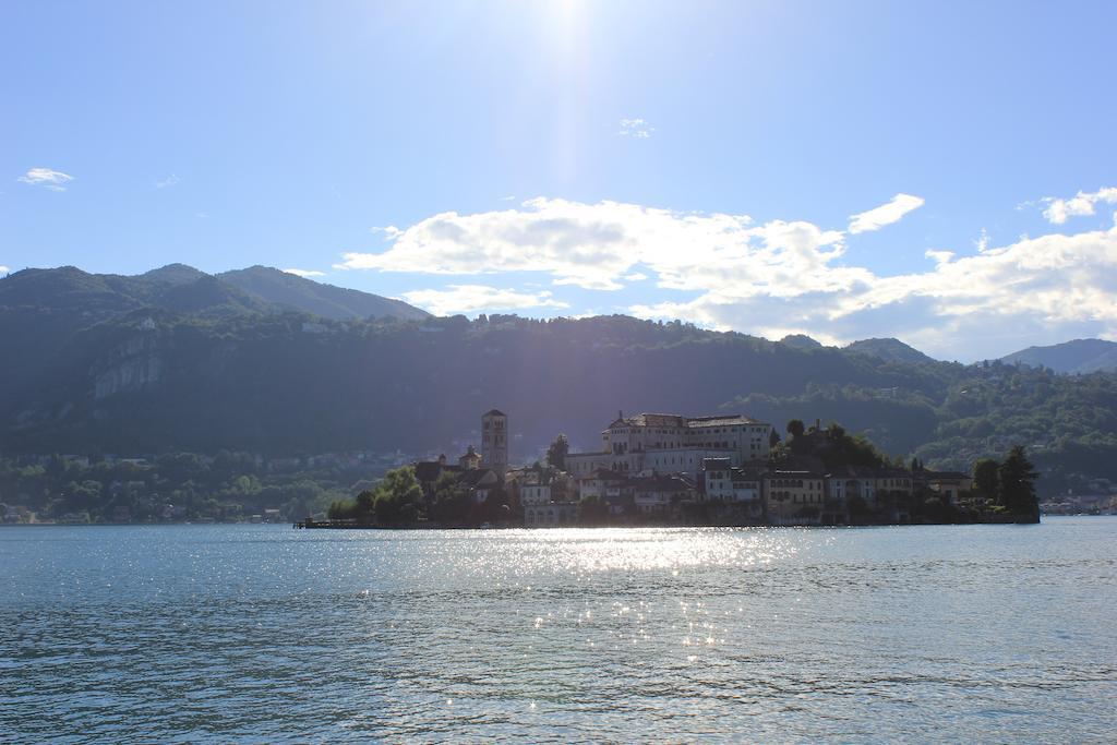 B&B Al Dom Orta San Giulio Rum bild